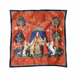 Carré Dame à La Licorne