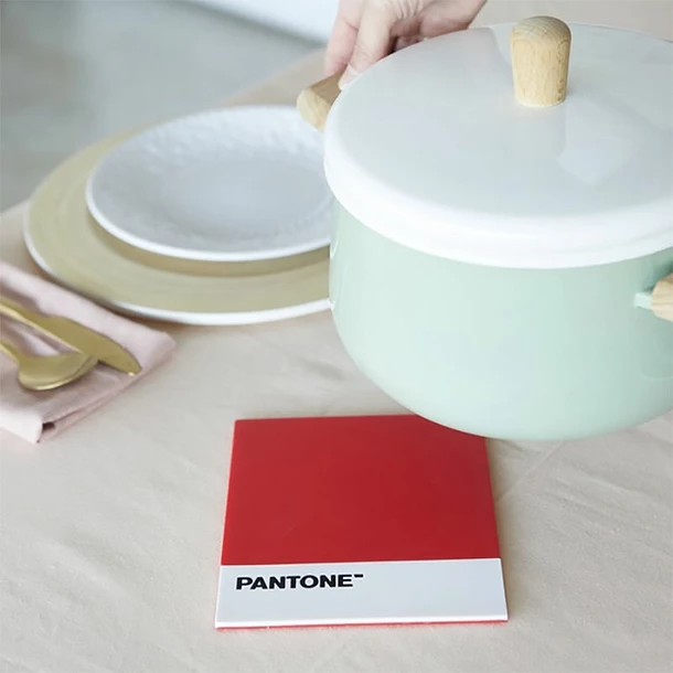 Dessous De Plat En Silicone Pantone Rouge - Balvi – Image 4